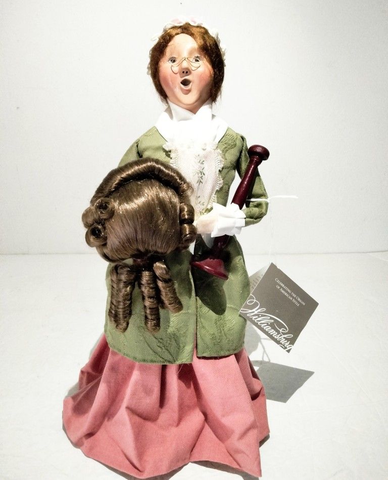 Byers' Choice Caroler "Wig Maker" w/ Hang Tag