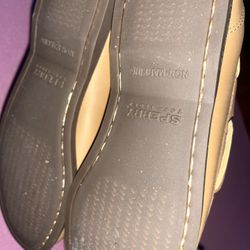 Woman’s Sperrys Boat Shoe Size 7