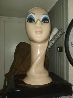 Plastic Personalities, Inc. twiggy mannequin makeup head