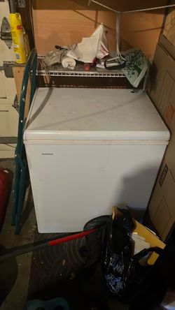 Hotpoint Chest Freezer White