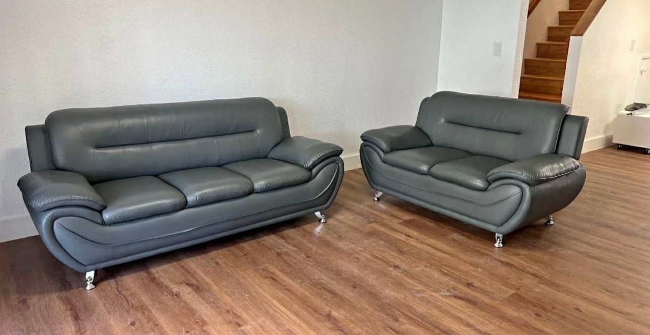 Brand New Sofa and Loveseat / Available In Gray, White and Black / Fast 🚚