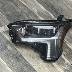 2022-2025 TOYOTA TUNDRA LIMITED LEFT DRIVER SIDE HEADLIGHT FULL LED W/AUTO LEVEL ORIGINAL OEM IN GREAT  WORKING CONDITIONS 