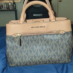 Michael Kors purse ( Brown)