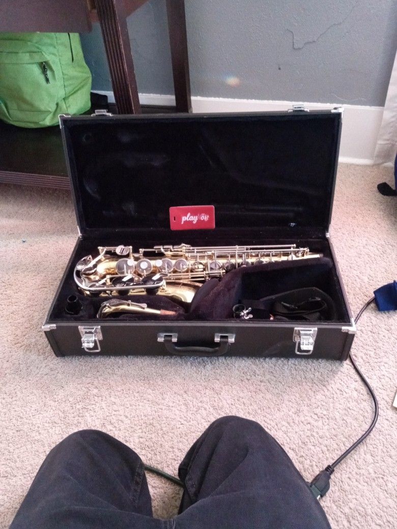 Yamaha Eb Alto Saxophone