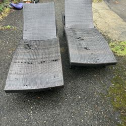Lawn Lounge Chairs - 