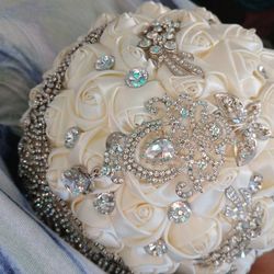 bridal bouquet w/ jewelry