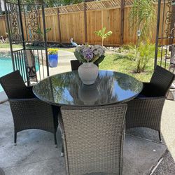 Gorgeous Outdoor Patio Table Set For 4
