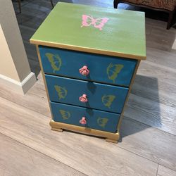 nightstand with three drawers - butterflies and roses