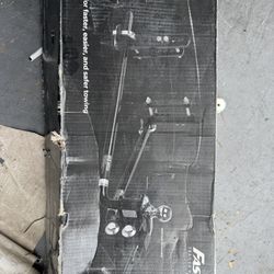 E2 Weight Distribution Hitch. 