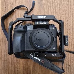 Lumix G7 4K 16MP Mirrorless Camera - Creator Bundle