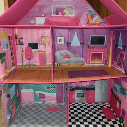 Folding Doll House 