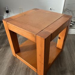 Handmade Premium Wood Tables