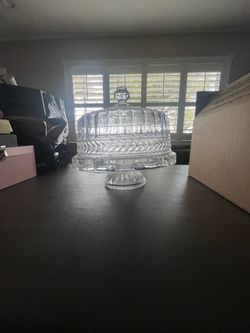 Clear, glass cake, dish, and appetizer serving tray