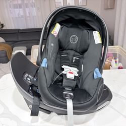 Cybex Aton g swivel Car Seat And Base