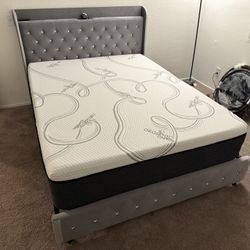 Queen Cooling Gel Hybrid Memory Foam Mattress!