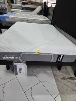 Adjustable full sizes bed with Mattress tempurpedic