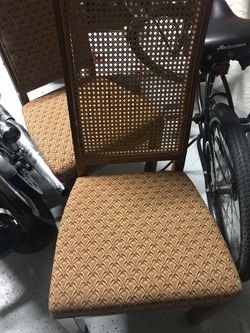 8 Chairs