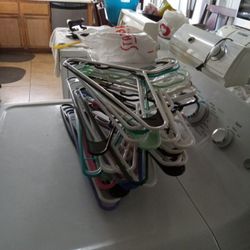 Hangers 32 Hangers for $10