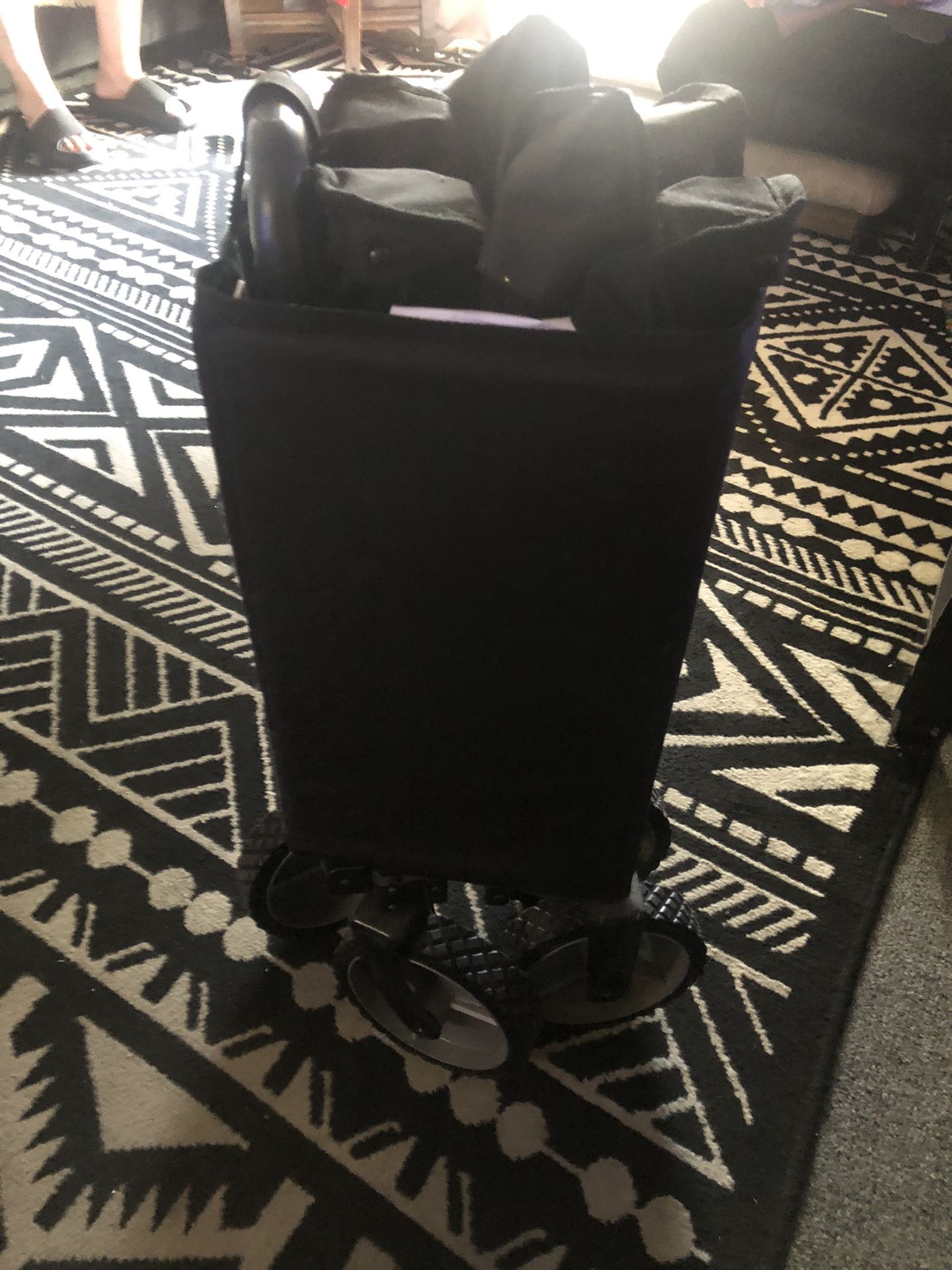 OZARK TRAIL FOLDABLE BIG CART USED ONCE EXCELLENT CONDITION