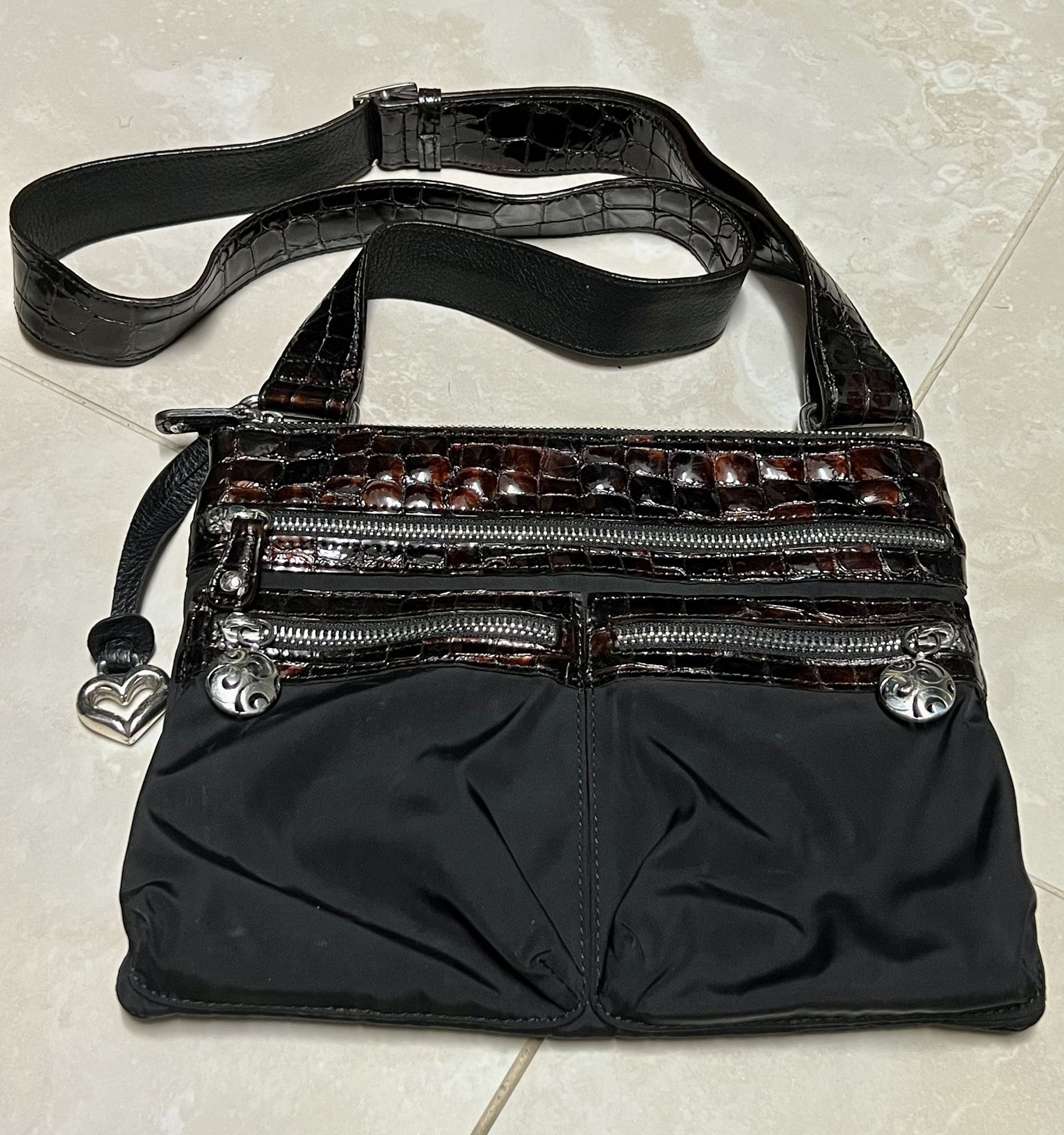 Brighton Black & Brown Nylon Croc Patent Leather Shoulder Bag, Crossbody Purse. Lots of pockets, inside and out.