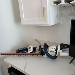 Hart Hedge Trimmer Kit With 40v Battery And Charger 