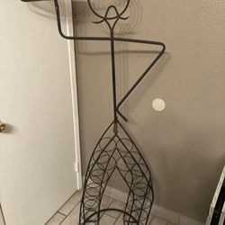 VINTAGE wine Holder