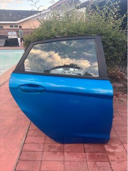 REAR RIGHT PASSENGER SIDE DOOR 2011-2019 FORD FIESTA.