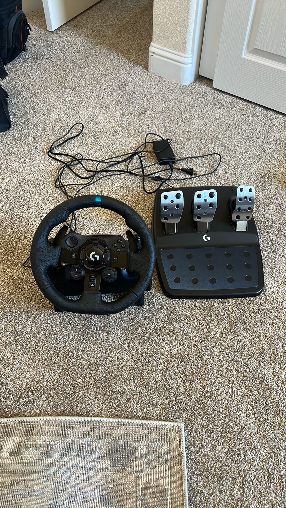 Logitech - G923 Racing Wheel and Pedals for PS5, PS4 and PC - Black