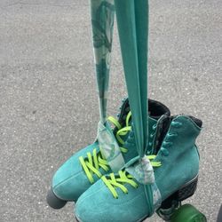 Roller skates 
