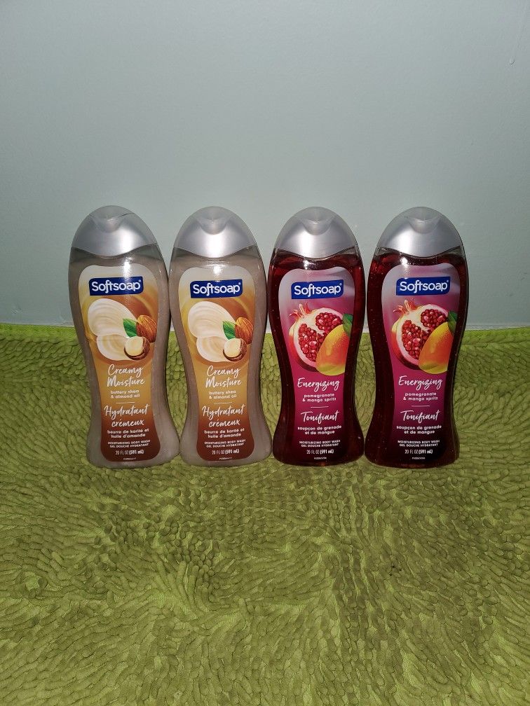 4 Body Wash 20oz Softsoap (2 Creamy Moisture/ 2 Energizing)