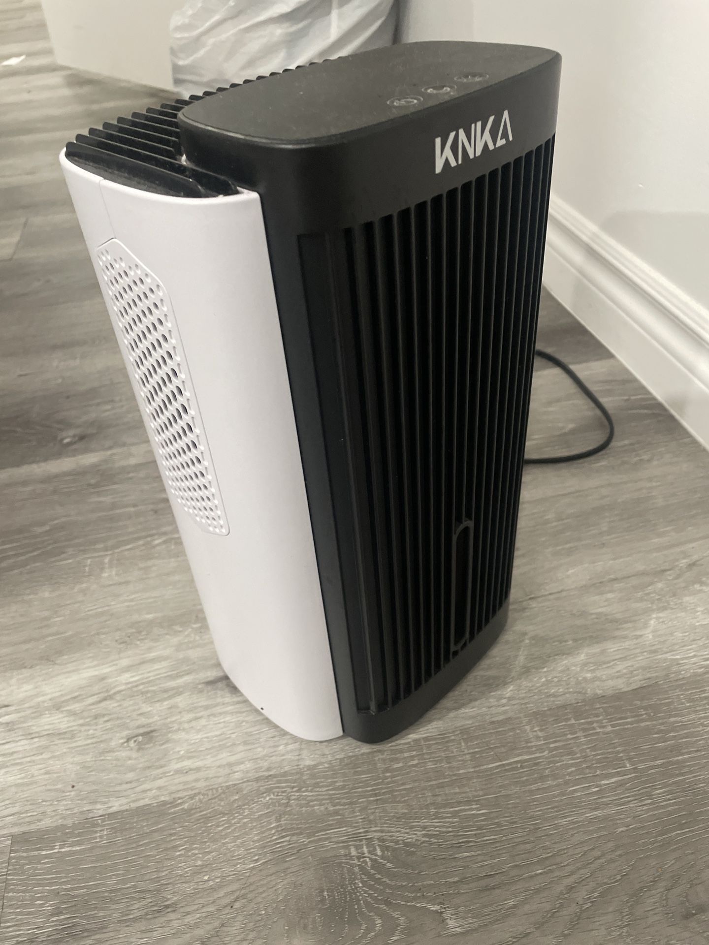 KNKA Portable Dehumidifier – Quiet & Efficient