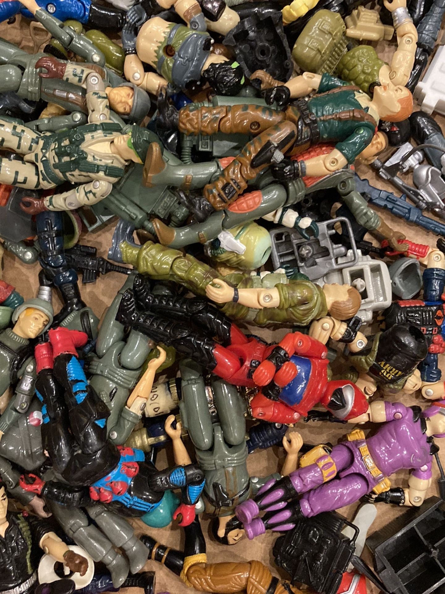 Collector seeking vintage old GI Joe toys dolls action figures accessories 1960s 70s 80s g.i. Joes toy figure doll collector collectibles