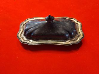 Butter dish