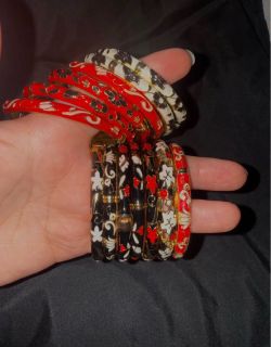 Floral Enamel Bangle Bracelets Set