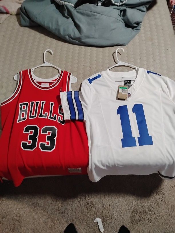 Michael Parson Jersey And Scottie Pippen