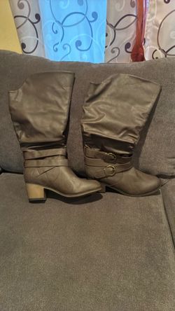 Brown Knee-High Heeled Boots with Buckle Detail