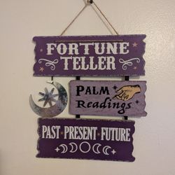 Spooky Wall Decor