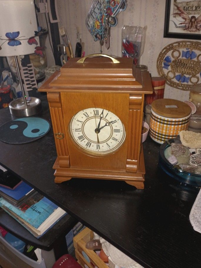 Amish Mantle Clock #2