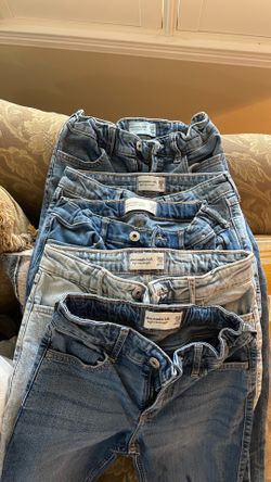Abercrombie Jeans de niña $4 each