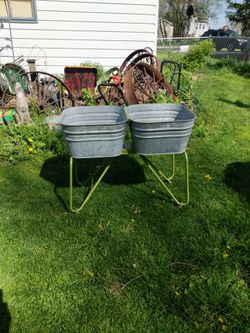 Vintage wash tub - 1 of 2 posted