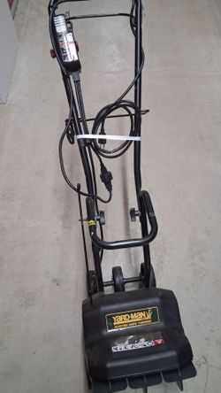 Yard-Man Electric Snow Thrower