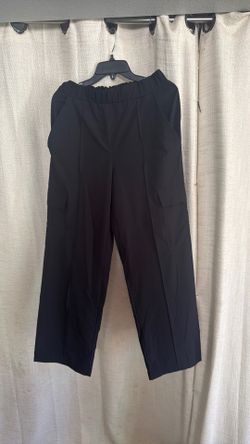 Women”s black casual pants / Size L