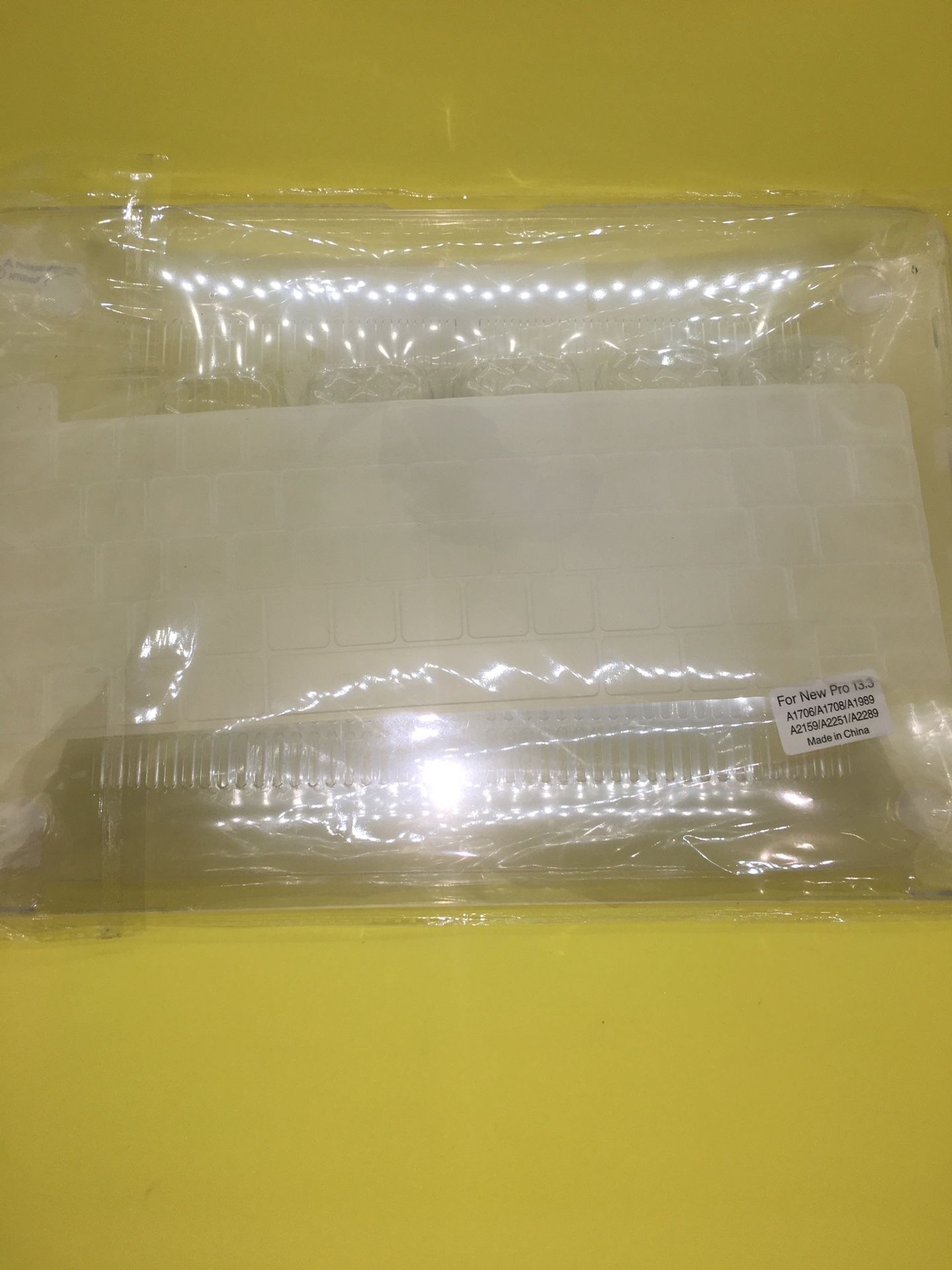 $20 - Mac Pro 13.3 Clear Case 2020 Model
