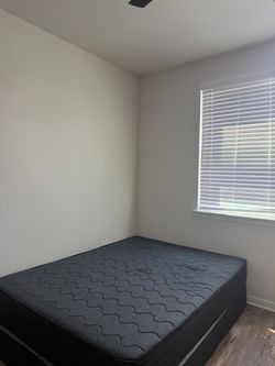Queen mattress and box spring