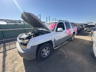 2002 Chevrolet Avalanche Parts