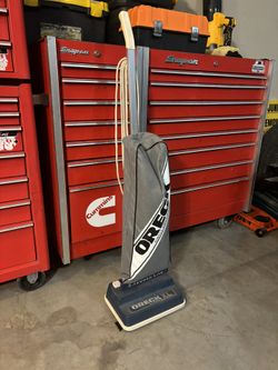 Oreck XL Classic Upright Vacuum – Commercial Quality