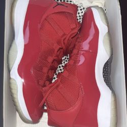 Jordan 11 “Win Like 96” Size 8
