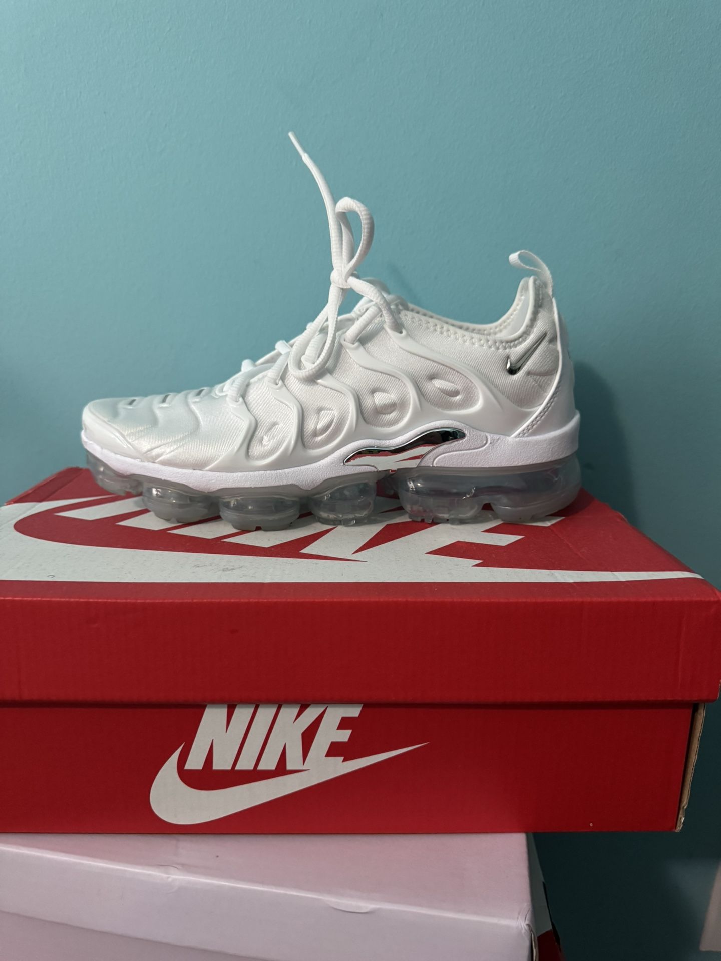 Women’s Nike Vapormax plus 8.5