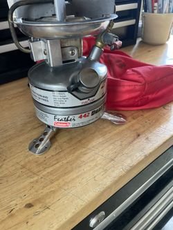 Coleman Feather 442 Gas Stove OBO