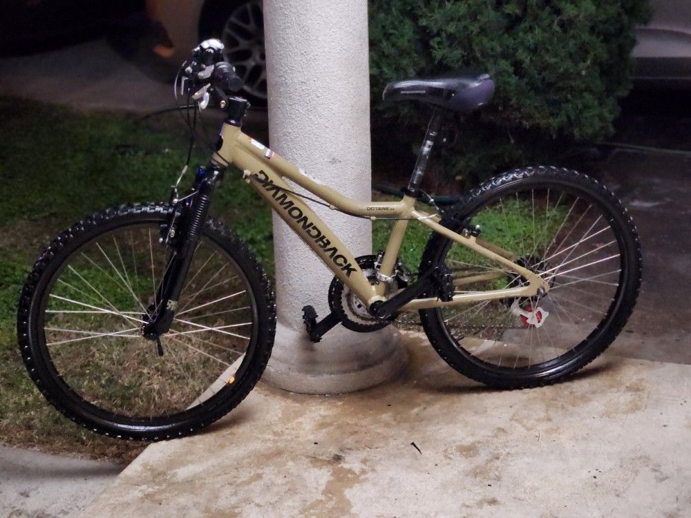 24" Almost New Front Suspension Mountain Bike